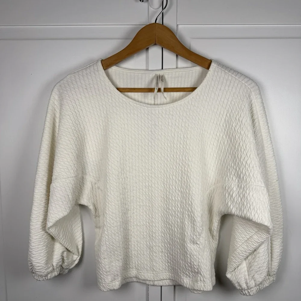 Anthropologie Blouse Arya XS Cream Textured Top Balloon‎ Puff Sleeves Popover